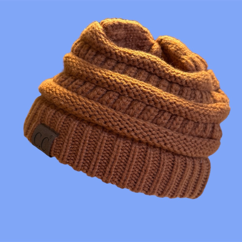 C.C. Burnt Orange Knit Beanie Hat Women’s‎ Winter Warm Slouchy Stretch One Size